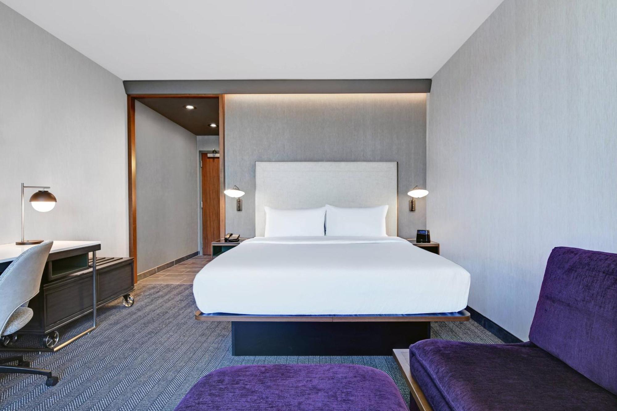 Courtyard By Marriott Manhattan Aggieville 外观 照片